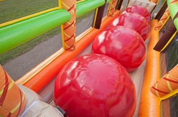 Adventure mega balls 2